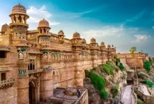 The magnificent architecture of the historic Gwalior Fort, widely known as the pearl amongst fortresses, featured on the 20 Days Delhi Agra MP Gujarat Heritage Tour.