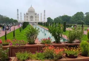 Front view of the Taj Mahal in Agra, a UNESCO World Heritage site visited during a same-day trip from Delhi.
